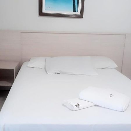 Kris Hotel Петроліна Екстер'єр фото